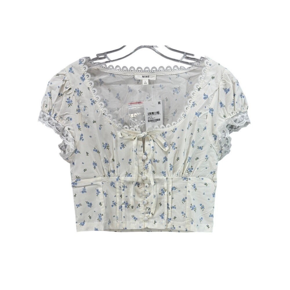 NWT MINE‎ Crop Top Womens Sz L Floral White Blue Lace Trim Cottagecore Coquette